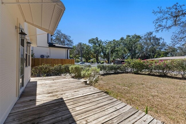 Photo - 8507 Claonia St