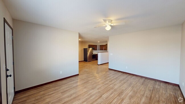 Building Photo - Story City Duplex Available NOW! Rental