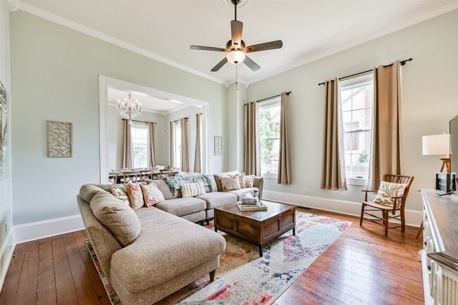 Photo - 1121 Market St