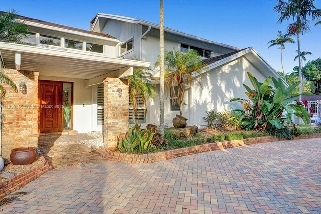 Photo - 2120 SW 28th Way