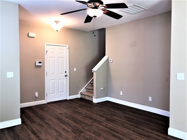 Photo - 8824 Shadowglen Dr