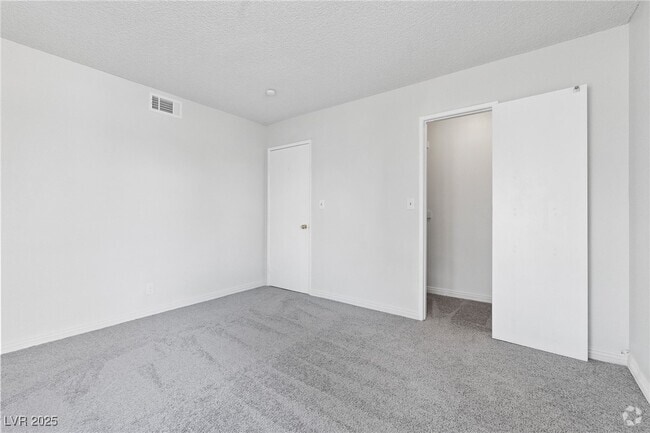 Building Photo - 2916 Karen Ave Unit 1 Rental