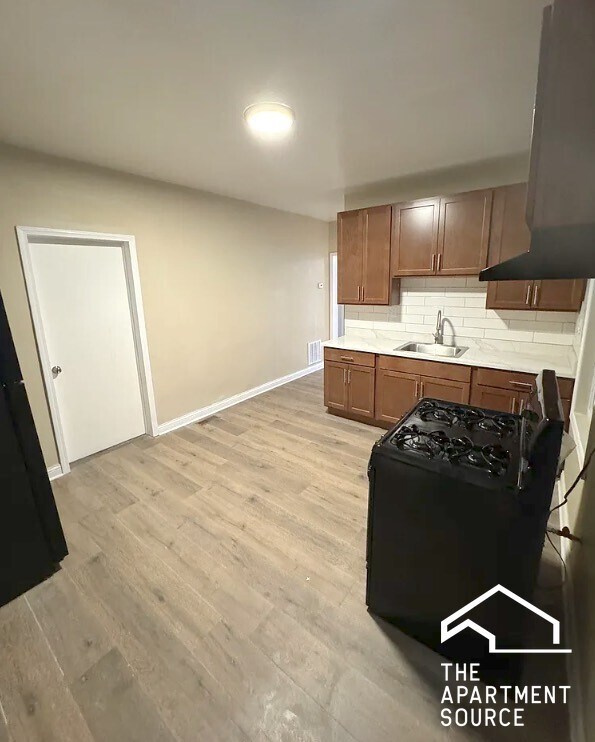 Photo - 8364 S Brandon Ave