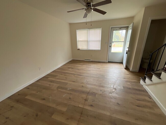 Photo - 1001-1007 Brown Road Unit 1007