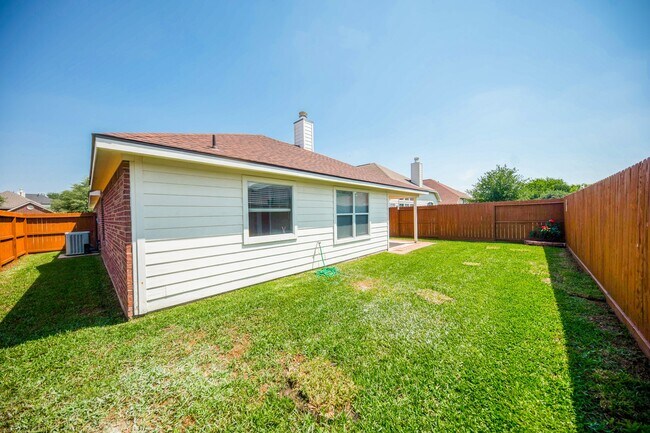 Photo - 19247 Dillsbury Ct