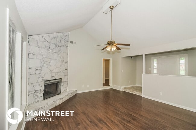 Photo - 6063 Colonyhill Dr