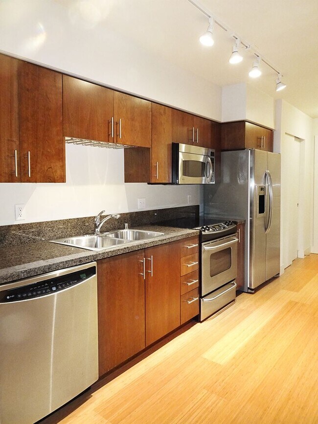 Building Photo - 1Bd/1Ba Seattle Condo Unit 313