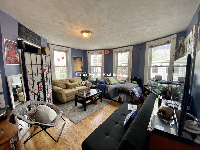 Photo - 8 Eldora St Unit 2