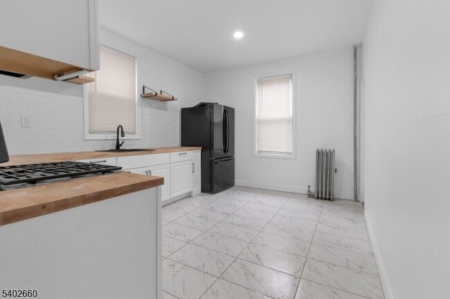 Photo - 45 Seymour Ave