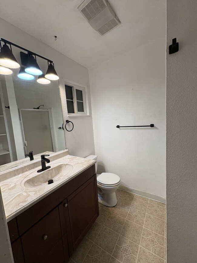 Photo - 20208 Lago St