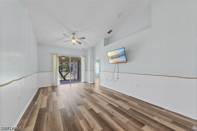 Photo - 21330 Lancaster Run Unidad 1228