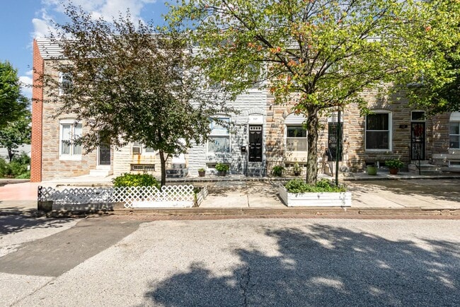 Building Photo - 727 N Collington Ave Rental
