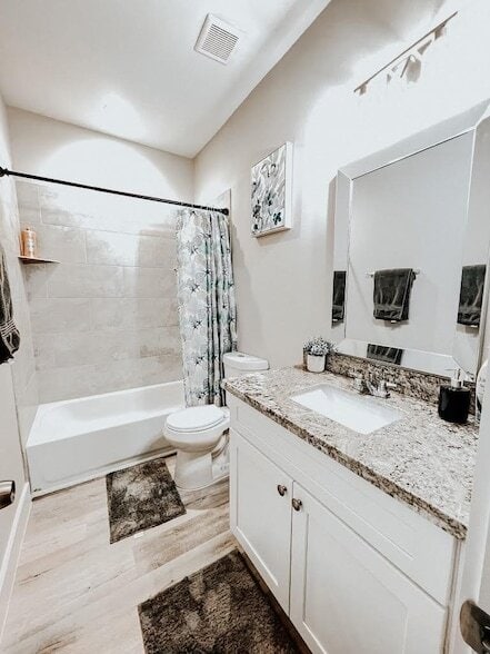 Photo - 1026 Clinton Park St Unidad B