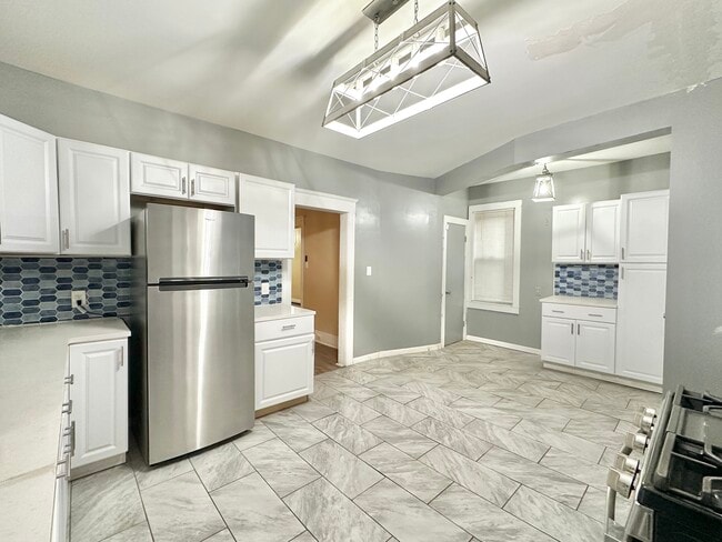 Photo - 519 S River St