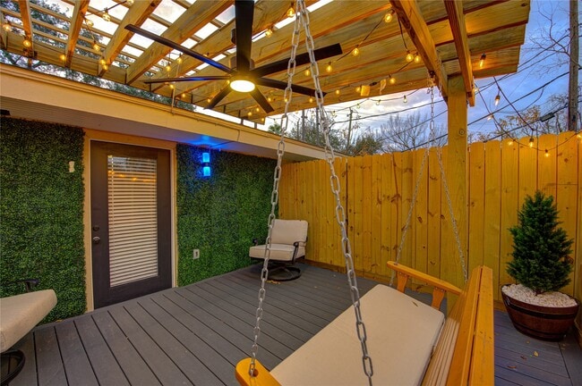 Building Photo - 3201 Westridge St