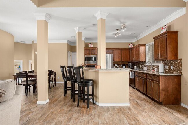 Photo - 6108 Cape Coral Dr