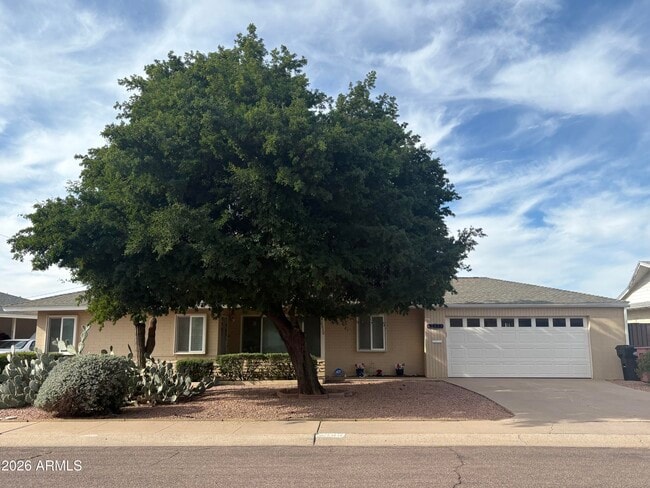 Building Photo - 2630 N 83rd Pl
