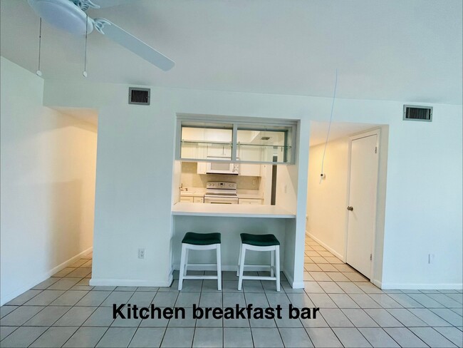 Photo - 850 S Village Dr Unit 106