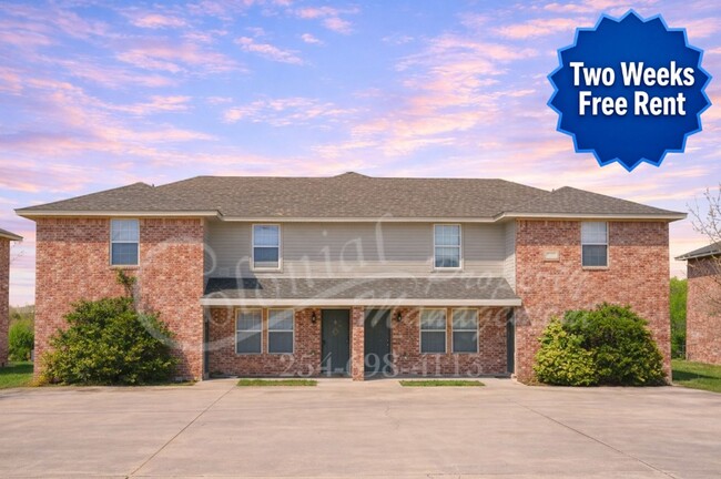 Building Photo - 3601 Malibu Ln Unit D