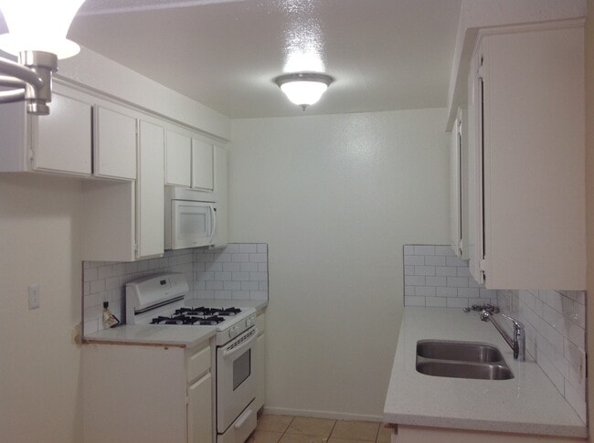 Photo - 11225 Huston St Apartment Unit 107