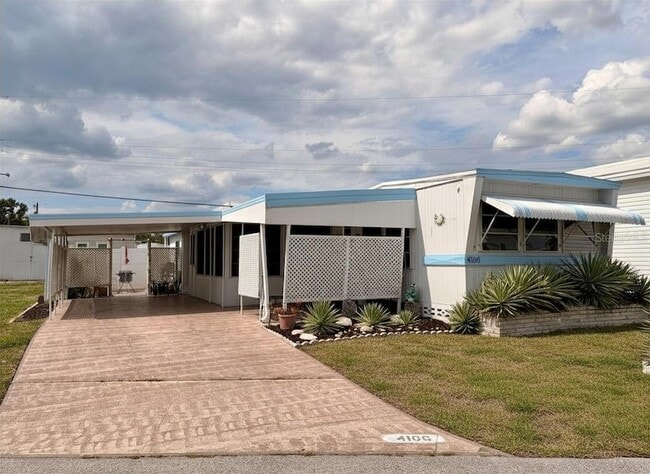 Building Photo - 4108 10th St Ct E