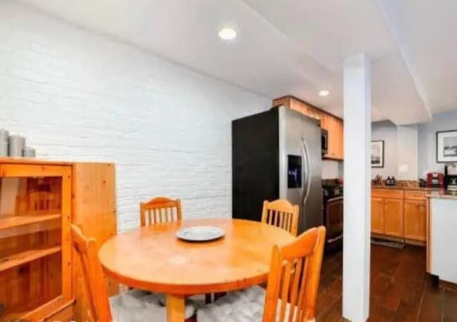 Photo - 49 Quincy Pl NE