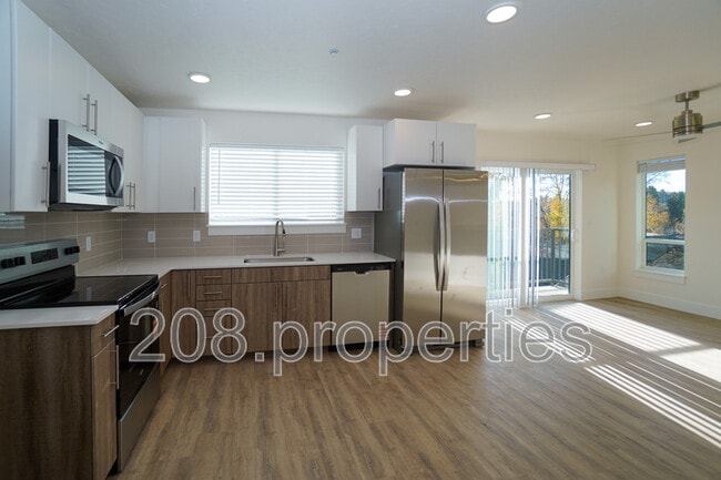 Photo - 4632 N Iota Ln