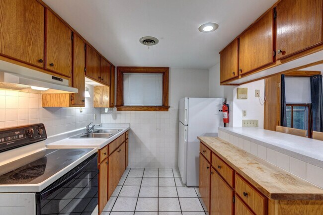 Photo - 3008 W State St Apartments Unit #1