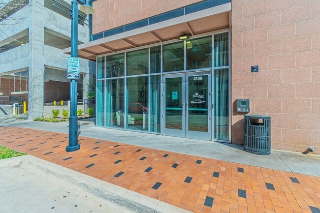 Photo - 3100 W 7th St Unit 811