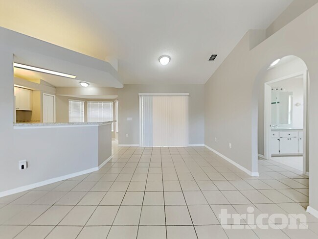 Photo - 10499 Little St