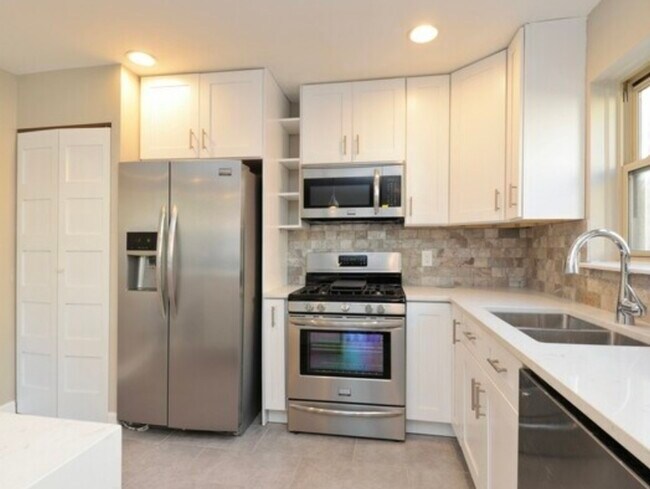 Photo - 134 Callan Ave Unit 2