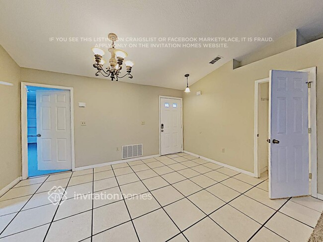 Photo - 1545 Reade Cir Casa