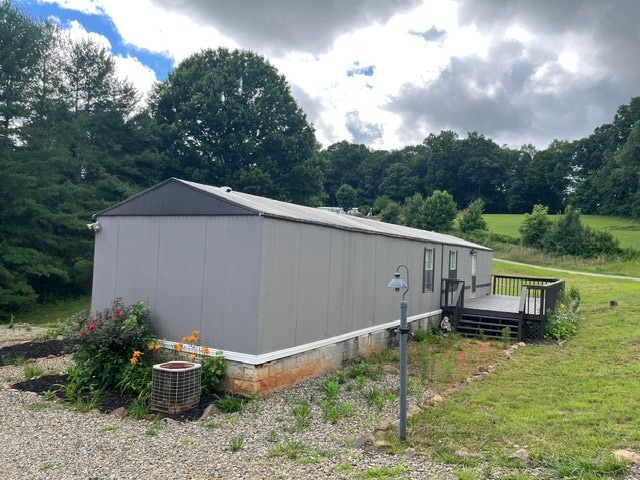 96 Green Acres Dr