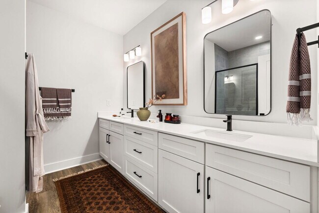 Photo - HARMON Melissa by Crescent Communities