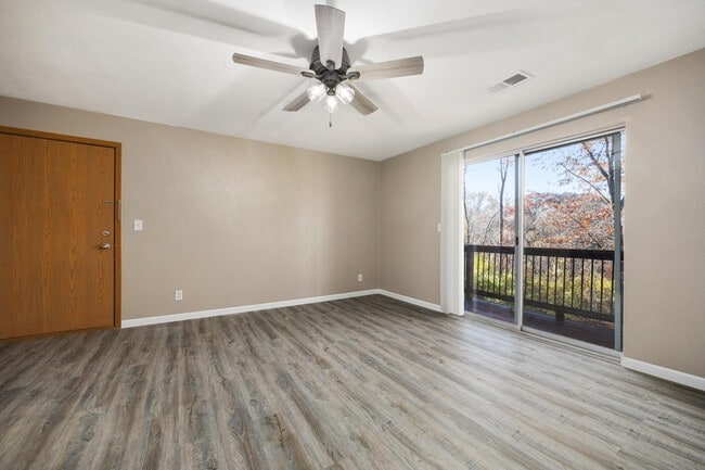 2BR/1.5BA - Forest Hill Apartments
