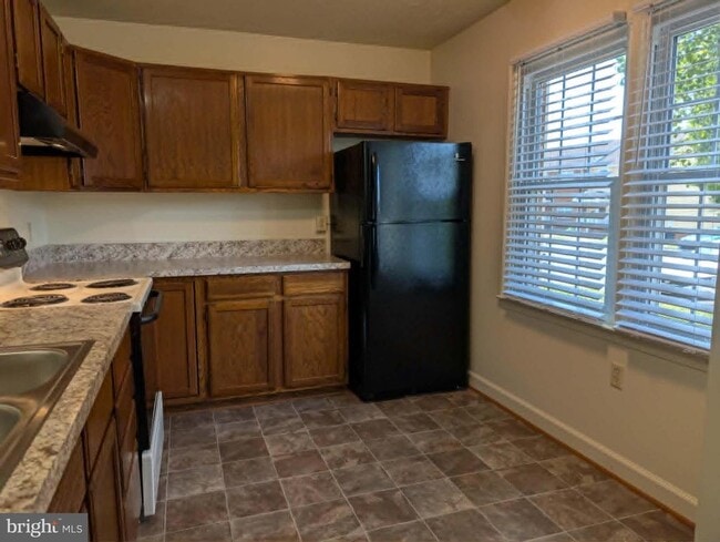 Photo - 105 Equestrian Dr