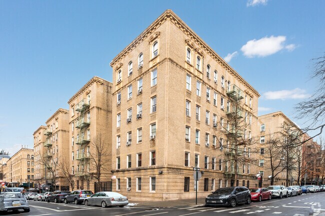 Photo - 811 Walton Ave