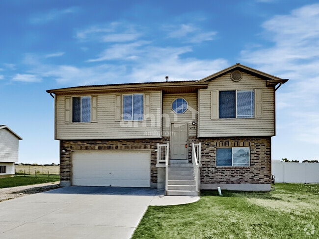 Building Photo - 2715 W 2300 S Rental