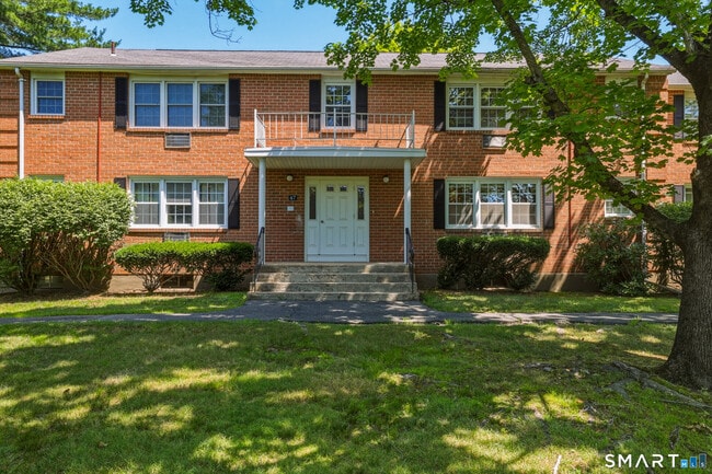 Building Photo - 9 Grandview Dr Unit 47B