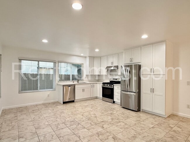 Photo - 8181 Elston Pl