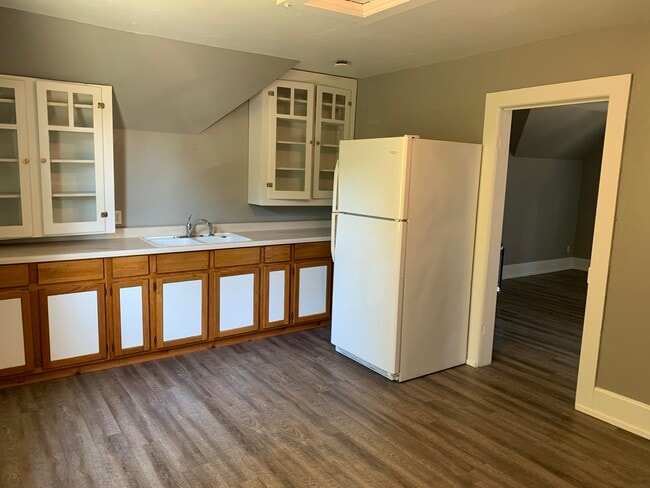 ¡Una acogedora cocina te da la bienvenida! - 1201 Steele St Unidad Upper