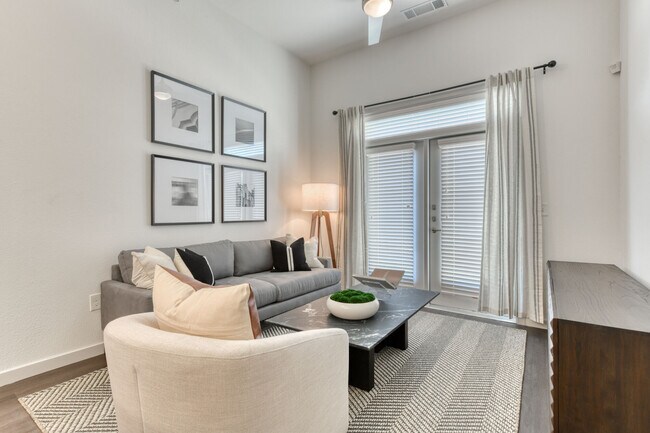 Park at Stone Oak apartments — community photo