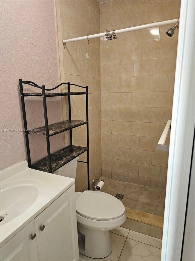 Photo - 3349 NW 32nd St