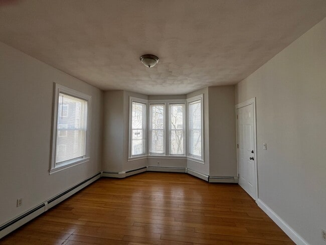 Photo - 71 Sutton St Unit 2nd