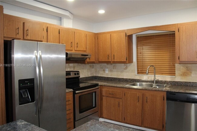 Photo - 5140 SW 40th Ave Unit 3C