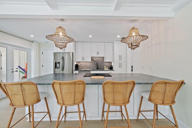 Photo - 1604 Seabrook Rd