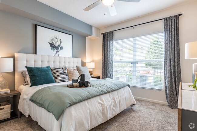 1 BR, 1 BA