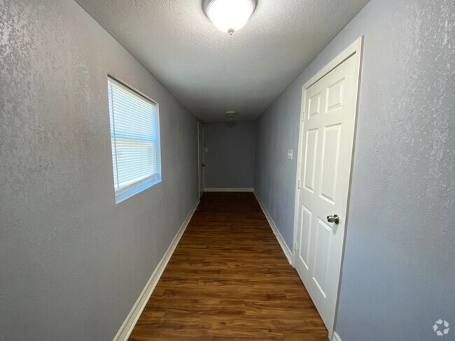 Building Photo - 3114 Avenue M 1/2 Unit B Rental
