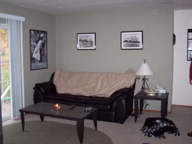 Photo - Sandpiper Drive Apartments