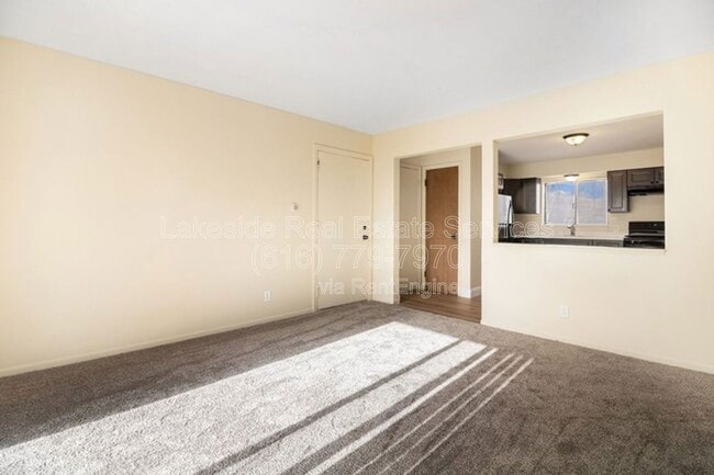 Photo - 1015 36th St SW Unit 5